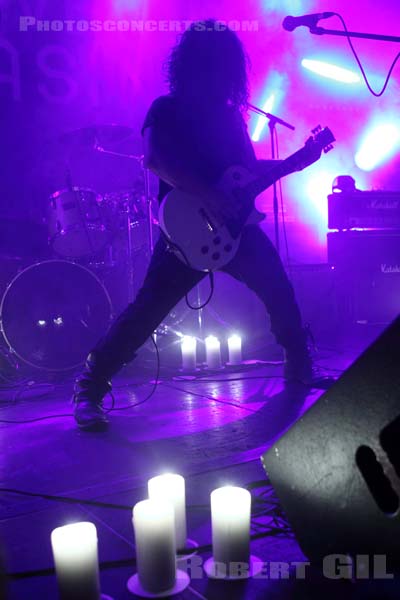 WOLVES IN THE THRONE ROOM - 2009-06-20 - PARIS - Nouveau Casino - 